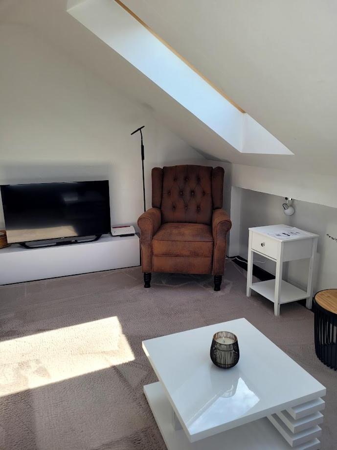 Gemuetliche Ferienwohnung Burgstadt Esterno foto